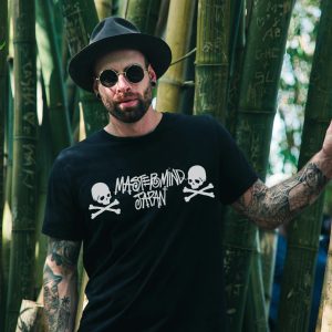 ZeitStitch Twin-Skull Banner Tee